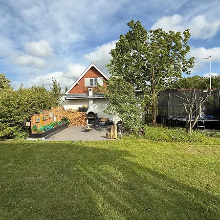 Happy Mermaid Garden *