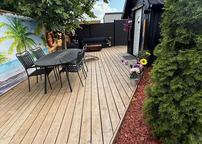 Happy Mermaid Garden Camping *