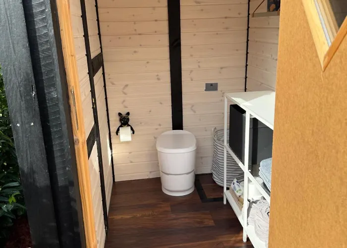 Happy Mermaid Garden Camping *